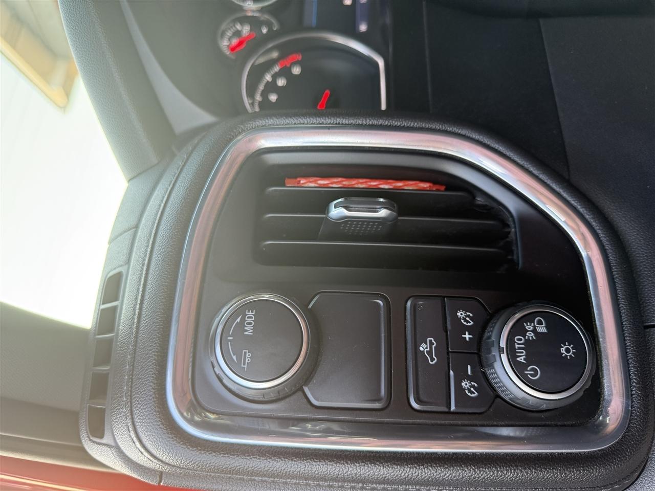 Chevrolet Silverado 1500 2WD Crew Cab 147" LT 2020