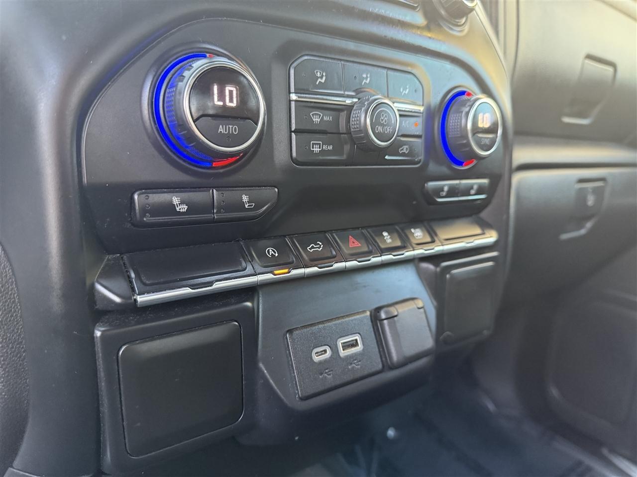 Chevrolet Silverado 1500 2WD Crew Cab 147" LT 2020