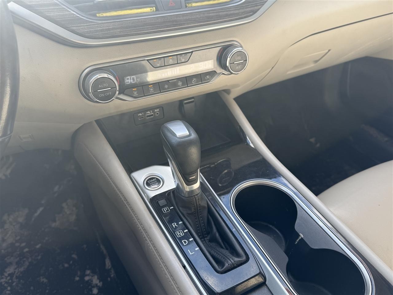 Nissan Altima 2.5 Platinum AWD Sedan 2022