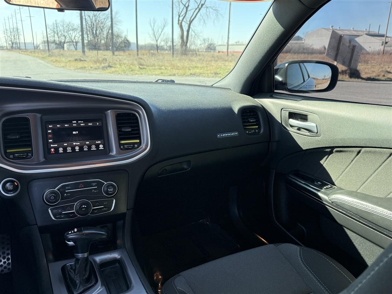 Dodge Charger SXT RWD 2020