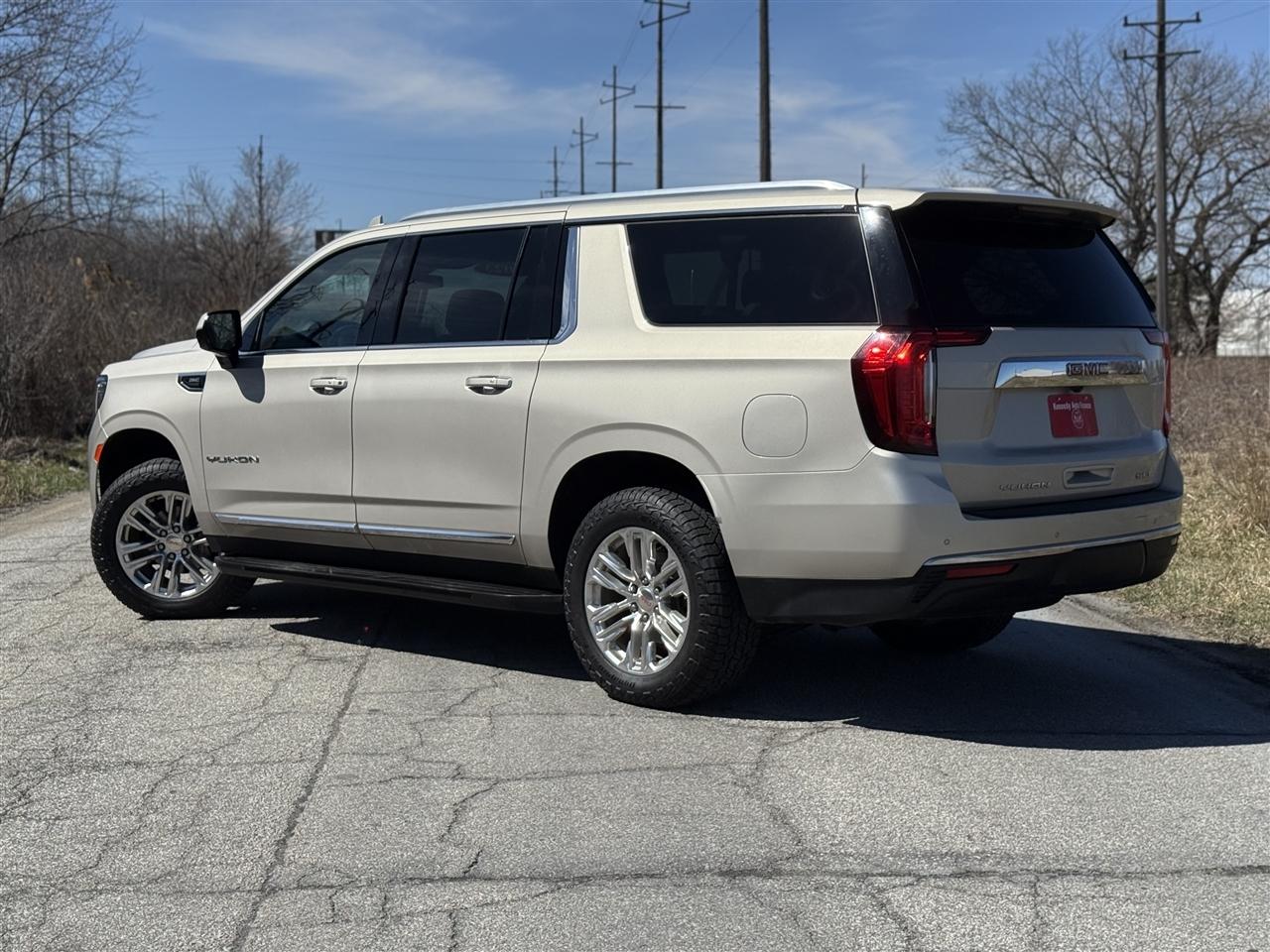 GMC Yukon XL 4WD 4dr SLT 2023