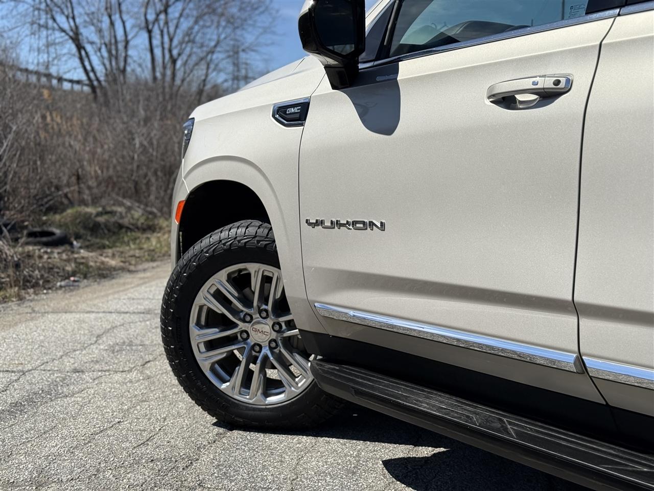 GMC Yukon XL 4WD 4dr SLT 2023