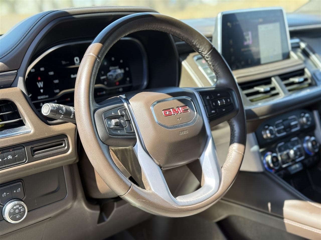 GMC Yukon XL 4WD 4dr SLT 2023