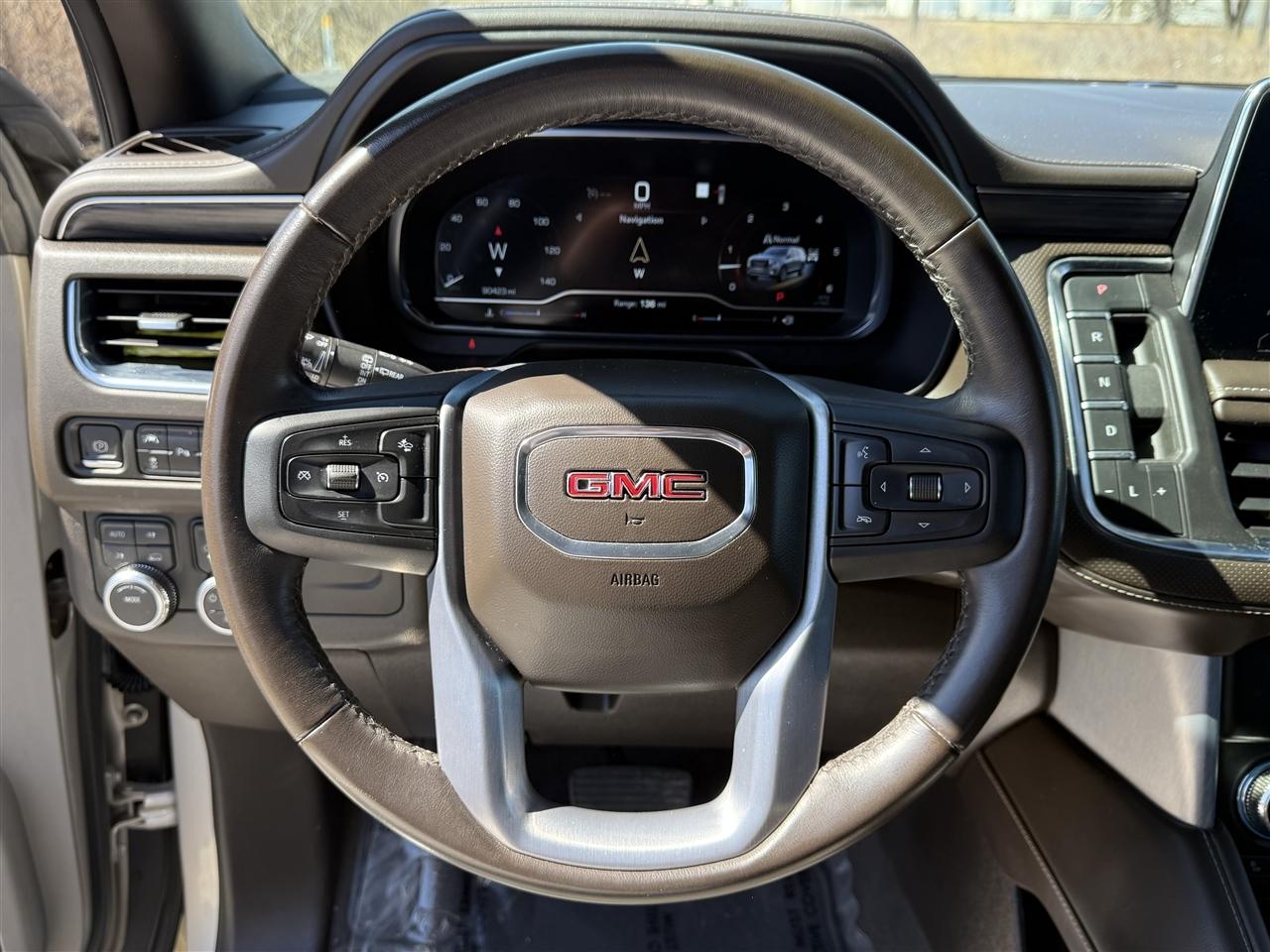 GMC Yukon XL 4WD 4dr SLT 2023