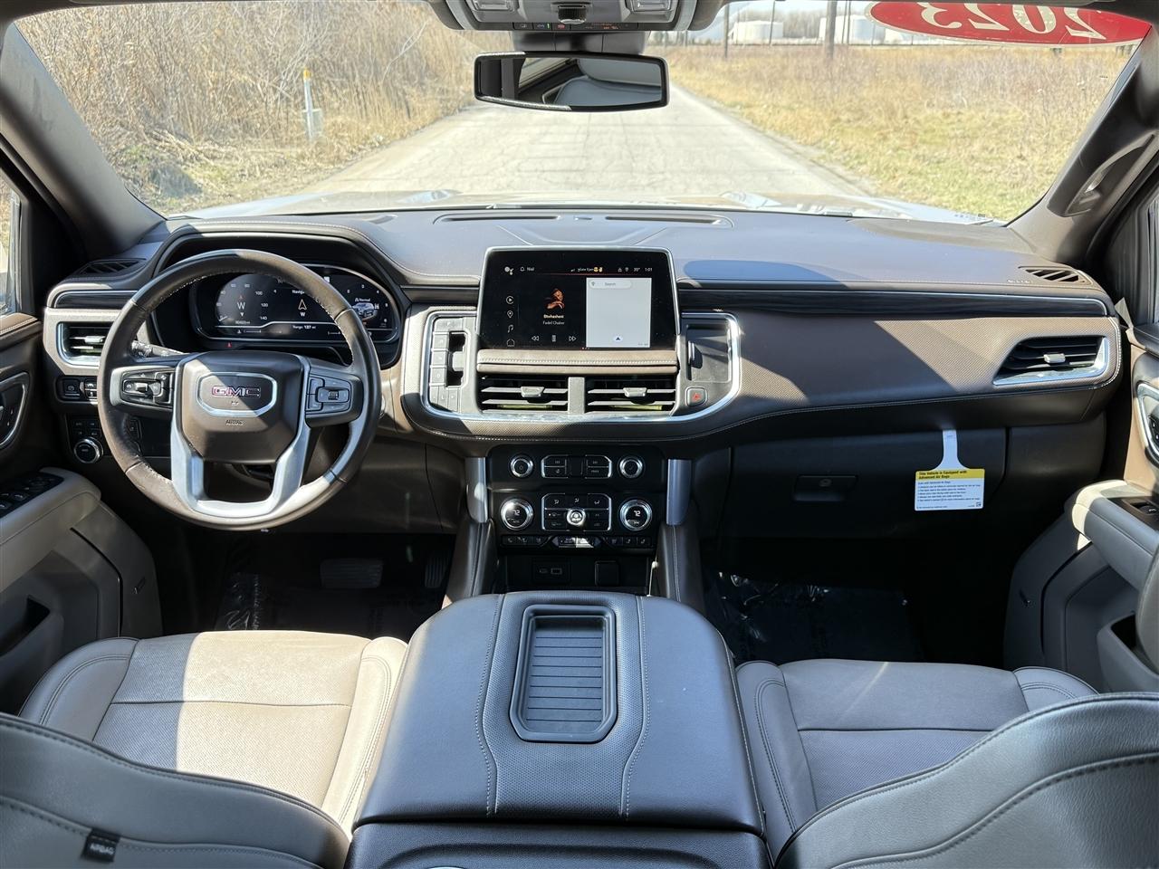 GMC Yukon XL 4WD 4dr SLT 2023