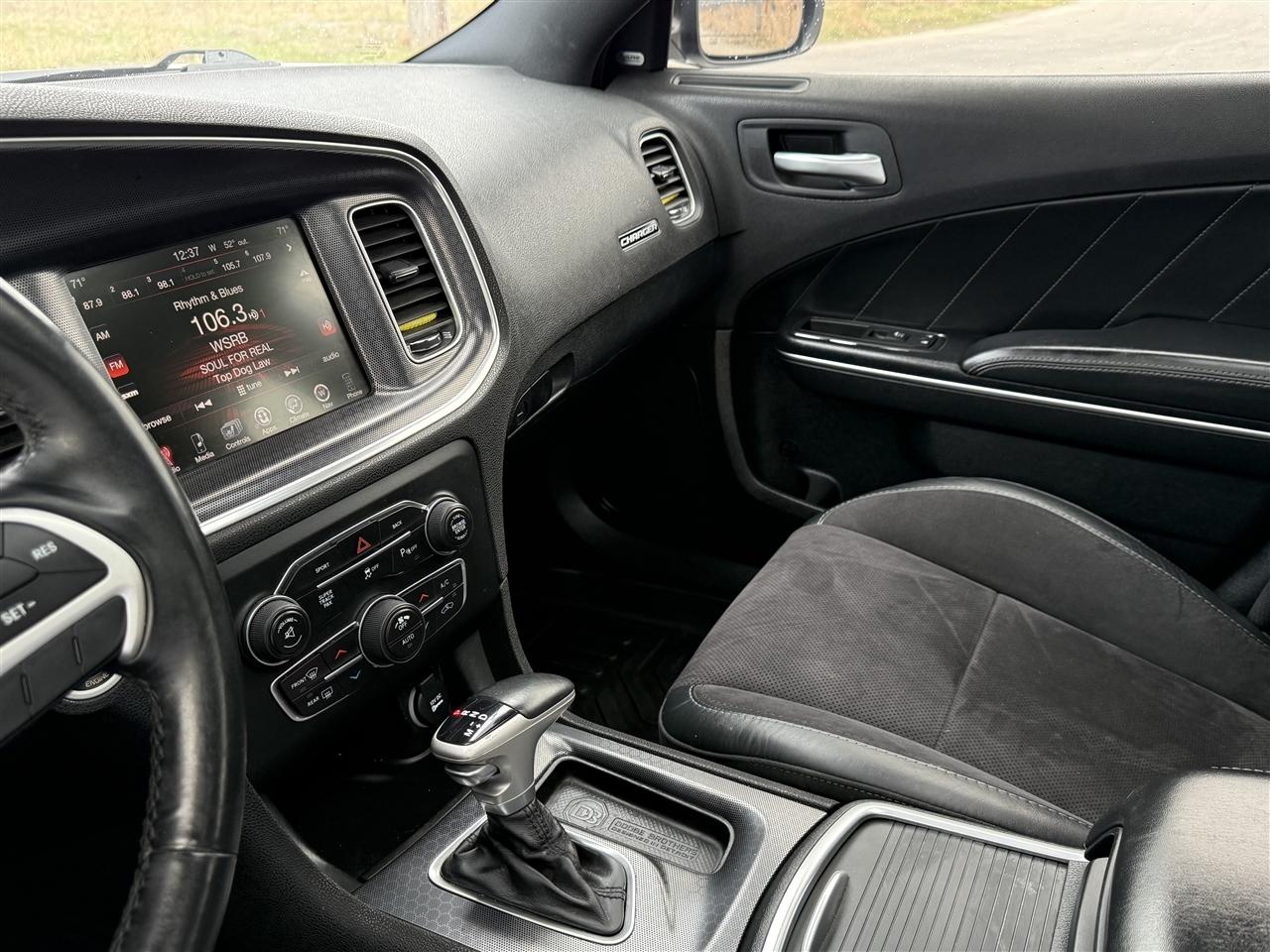 Dodge Charger 4dr Sdn Road/Track RWD 2015