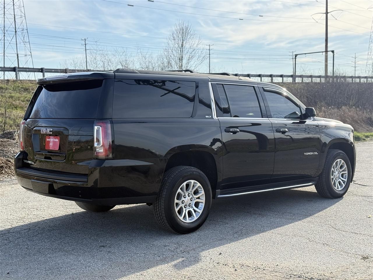 GMC Yukon XL 4WD 4dr SLT 2019