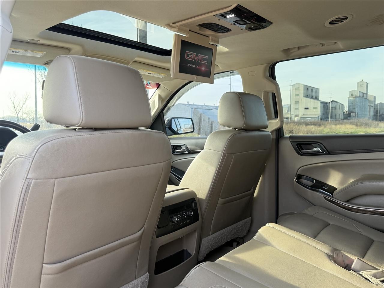GMC Yukon XL 4WD 4dr SLT 2019