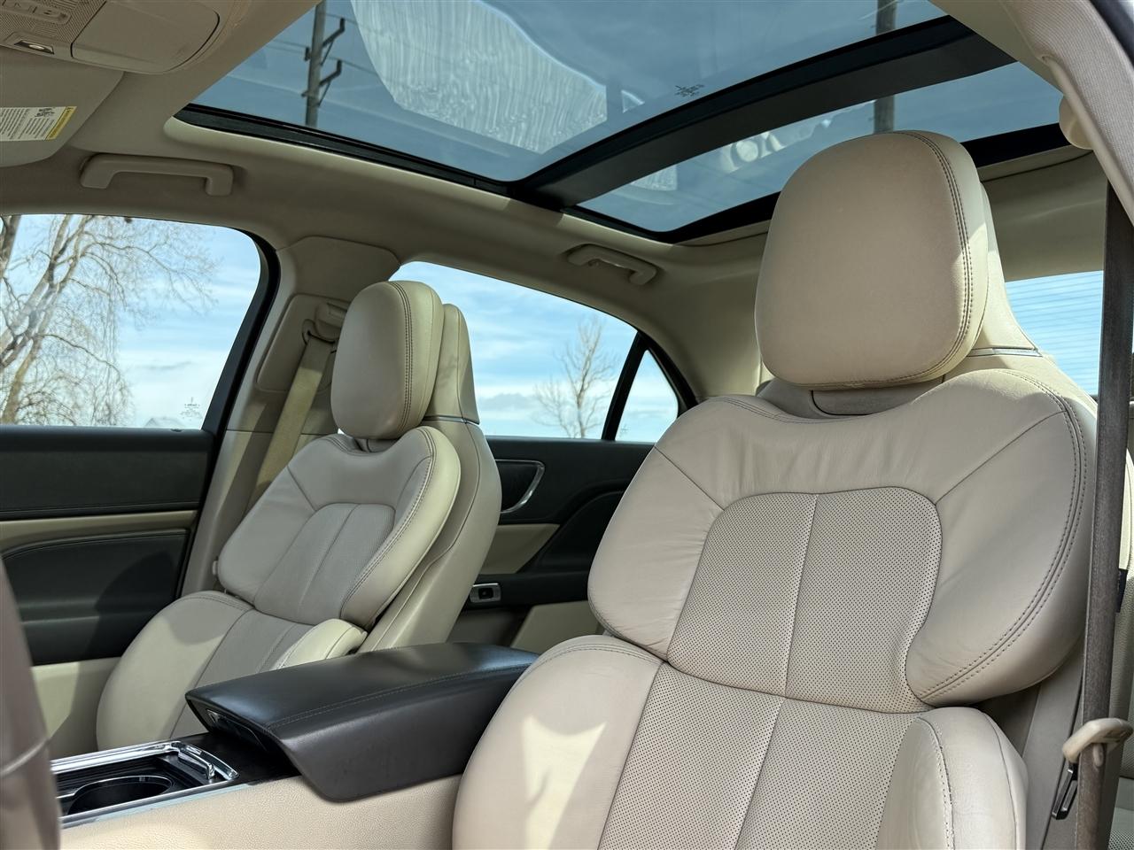 Lincoln Continental Reserve AWD 2018