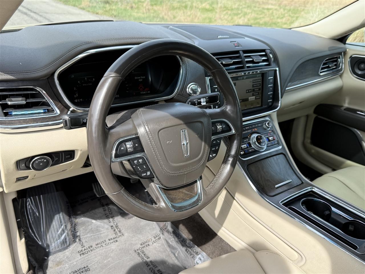 Lincoln Continental Reserve AWD 2018