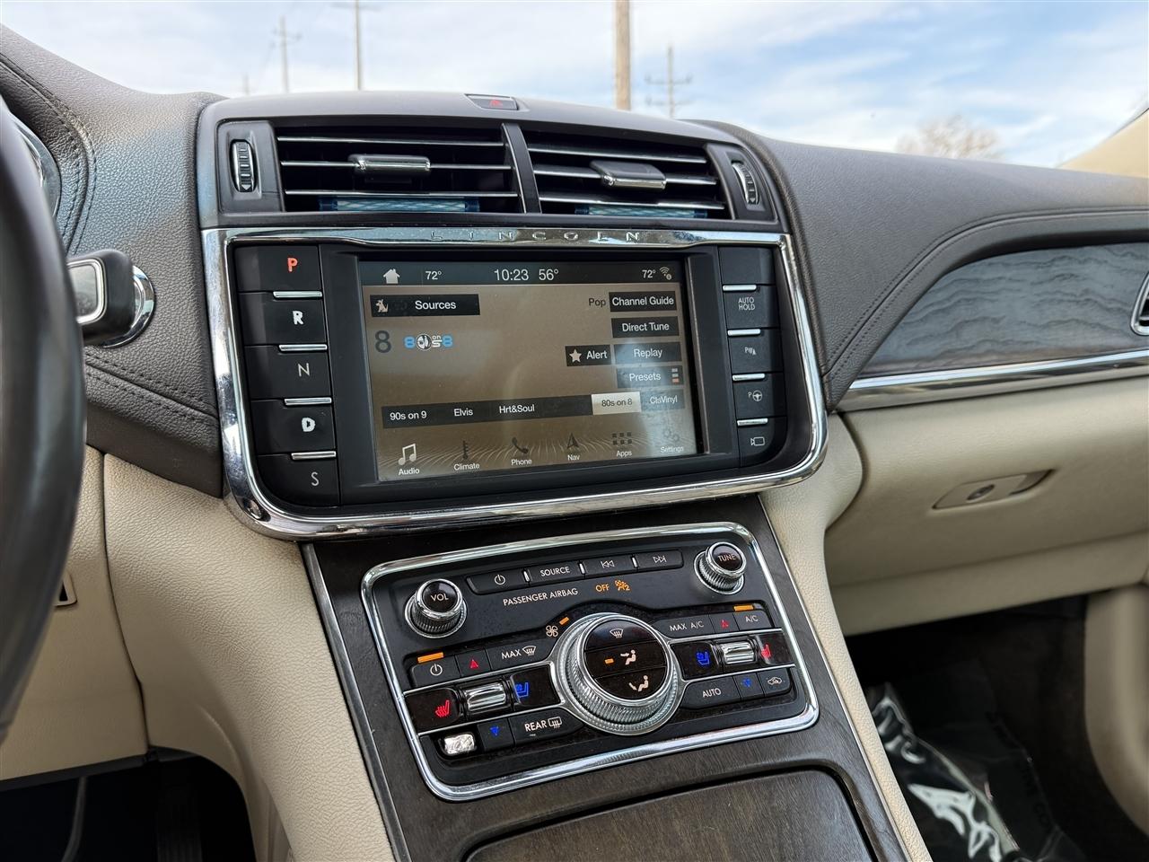 Lincoln Continental Reserve AWD 2018