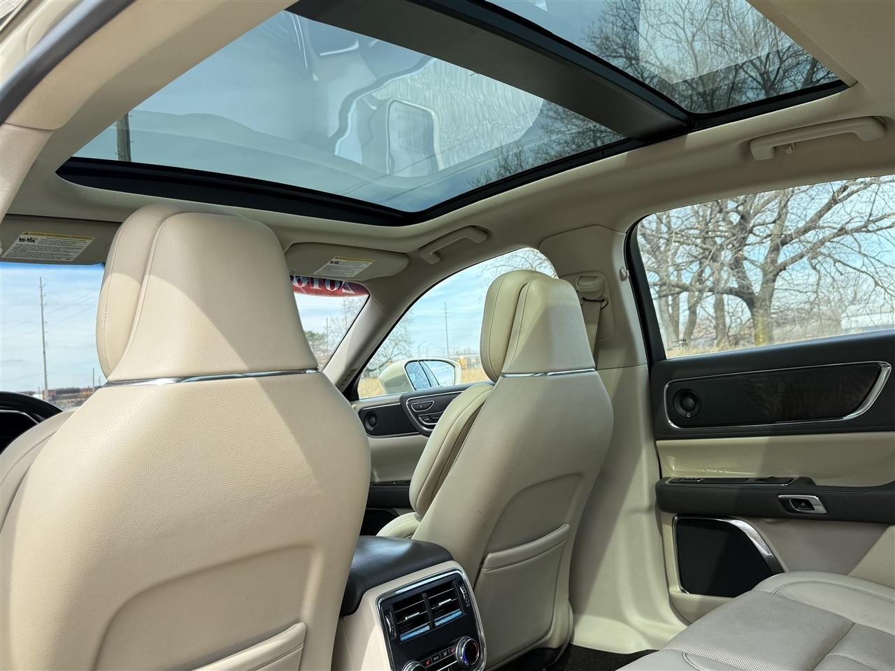 Lincoln Continental Reserve AWD 2018