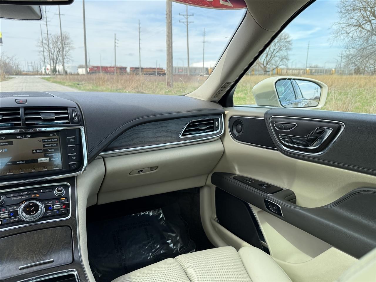 Lincoln Continental Reserve AWD 2018