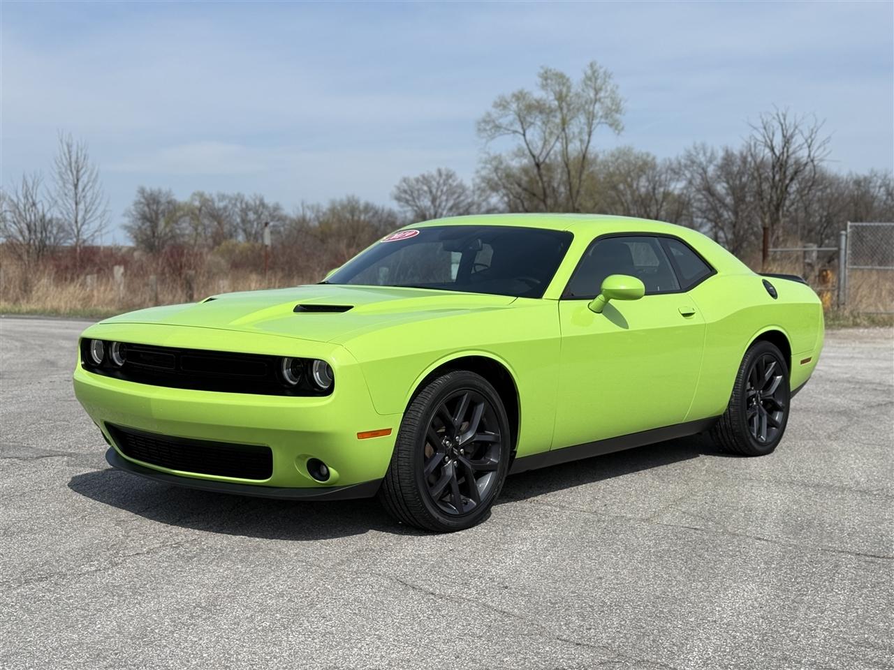 Dodge Challenger SXT RWD 2019