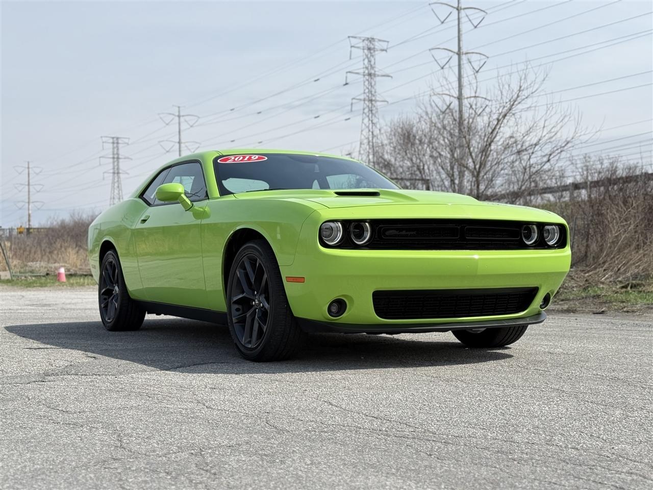 Dodge Challenger SXT RWD 2019