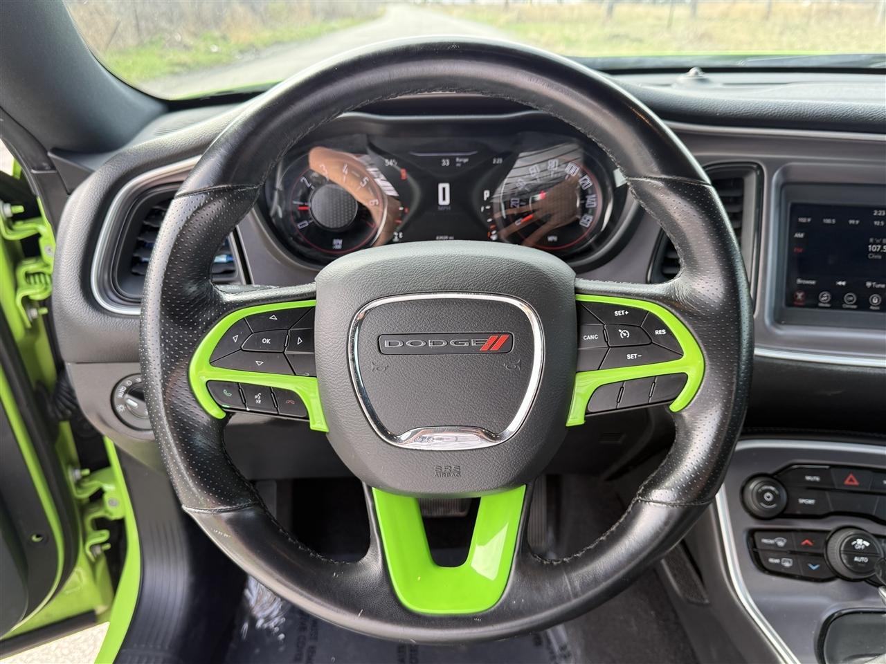 Dodge Challenger SXT RWD 2019