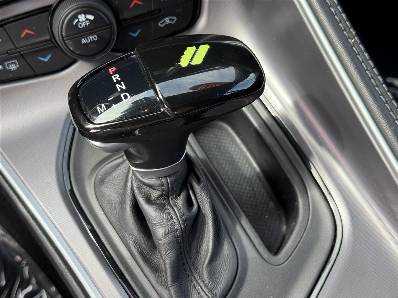 Dodge Challenger SXT RWD 2019