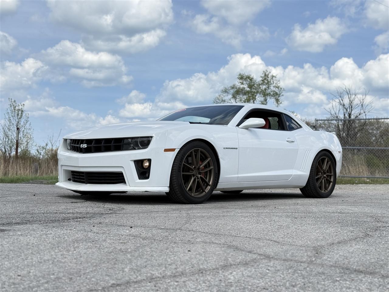 Chevrolet Camaro 2dr Cpe 2SS 2011