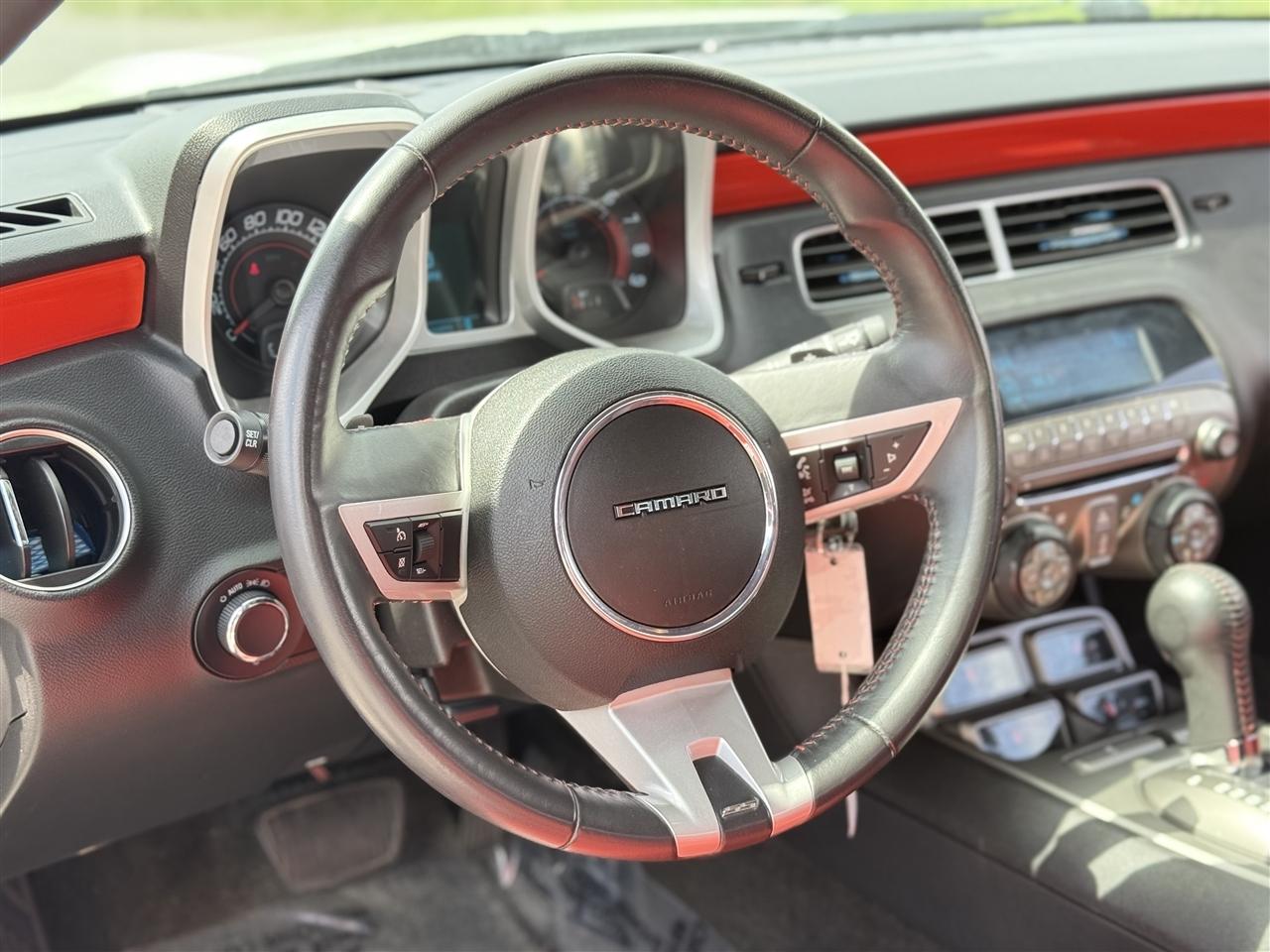 Chevrolet Camaro 2dr Cpe 2SS 2011