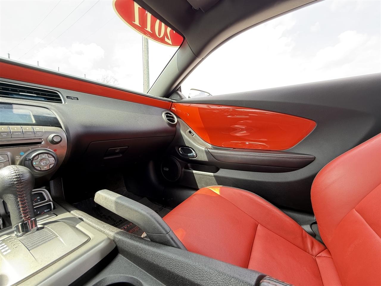 Chevrolet Camaro 2dr Cpe 2SS 2011