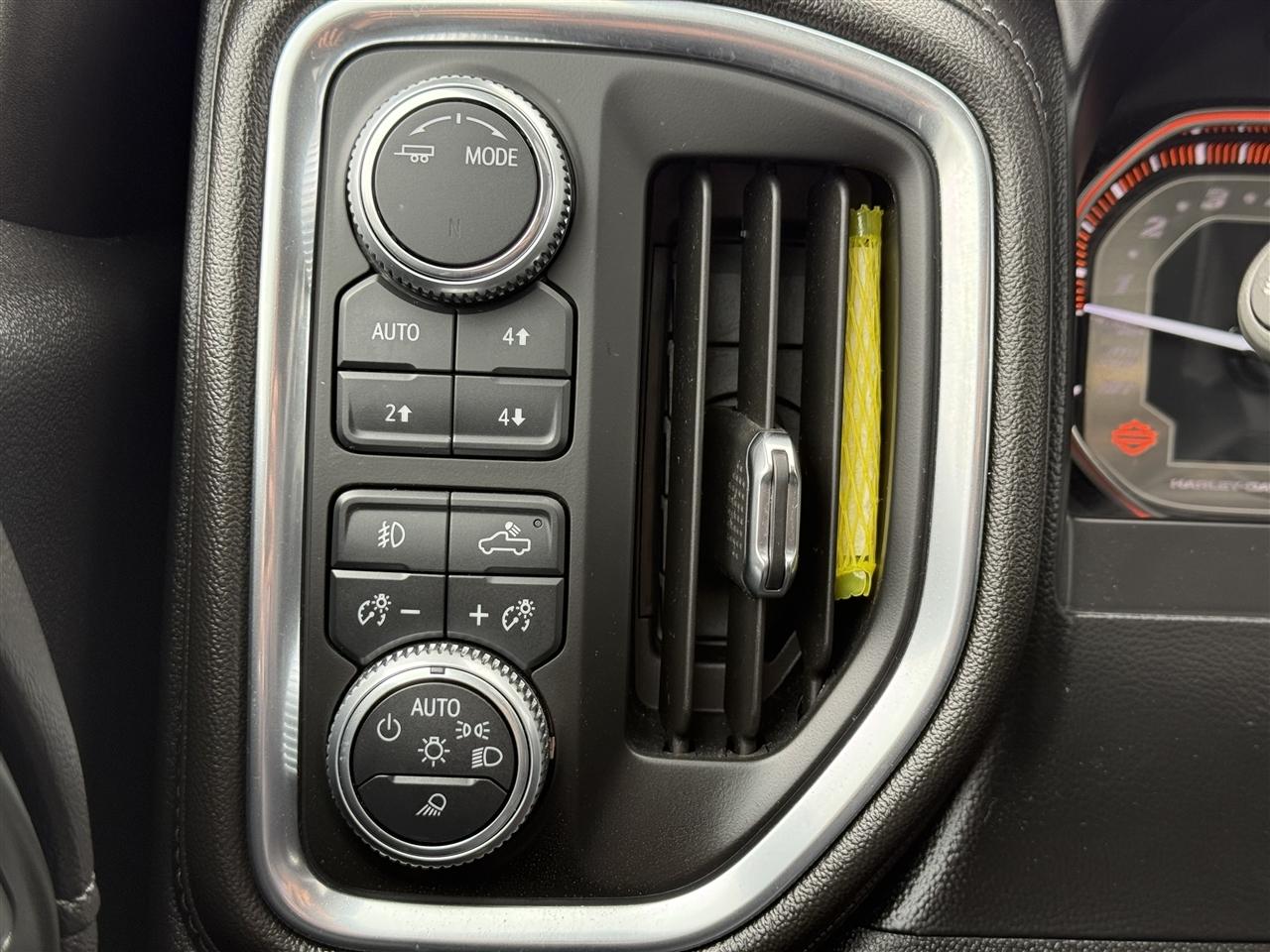 GMC Sierra 1500 4WD Crew Cab 147" SLT 2020