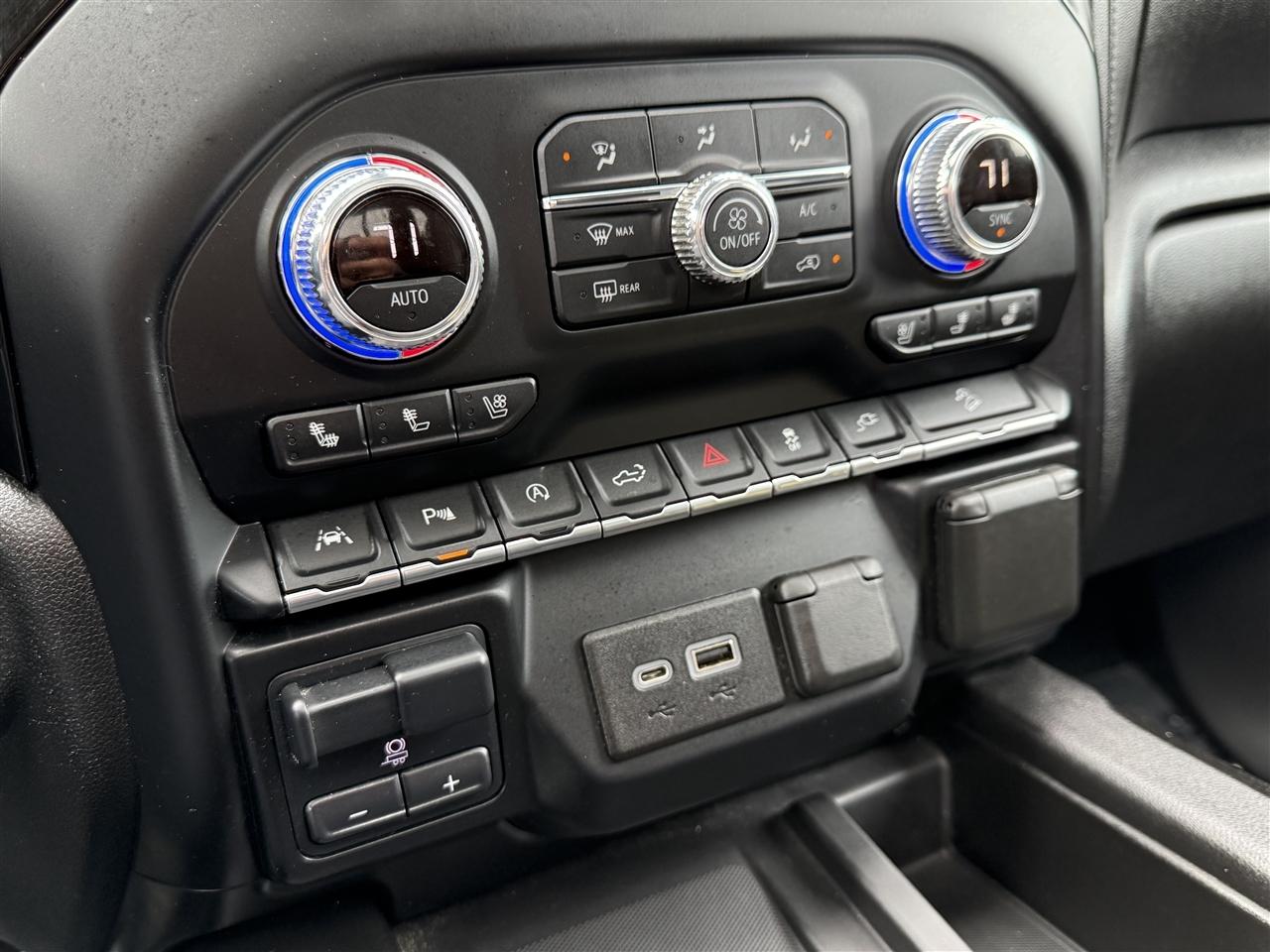 GMC Sierra 1500 4WD Crew Cab 147" SLT 2020