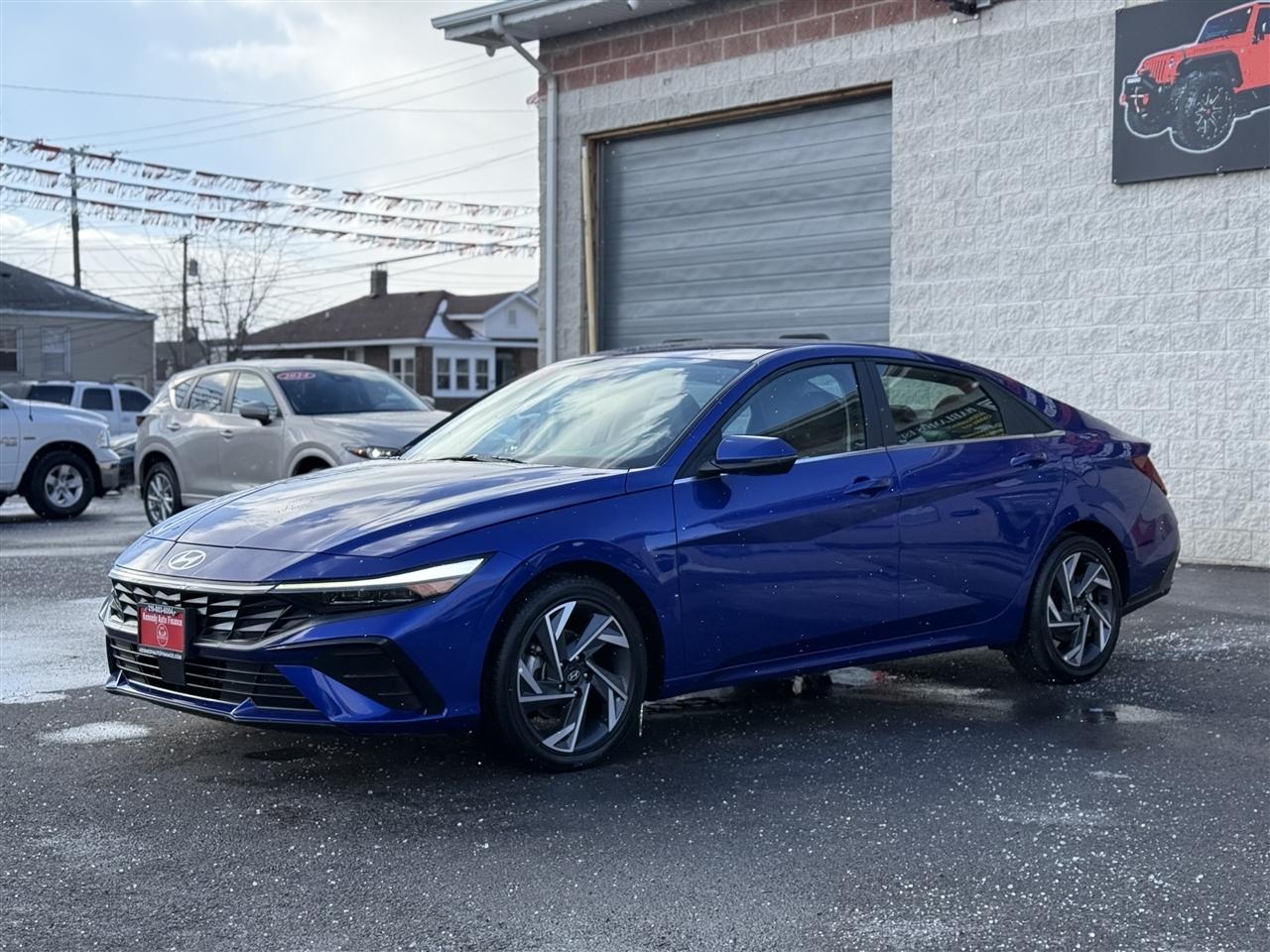 Hyundai Elantra Limited IVT 2025