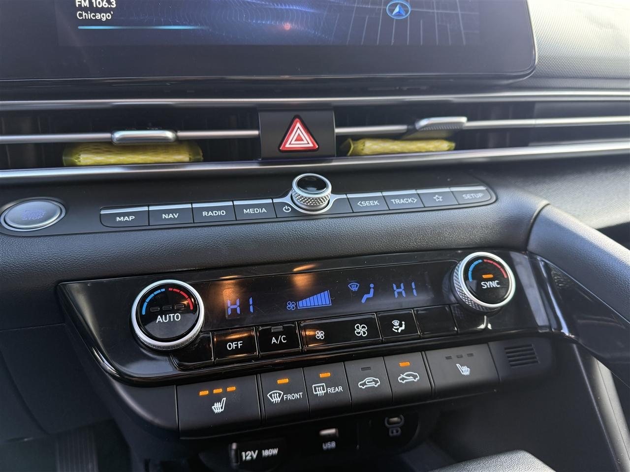 Hyundai Elantra Limited IVT 2025