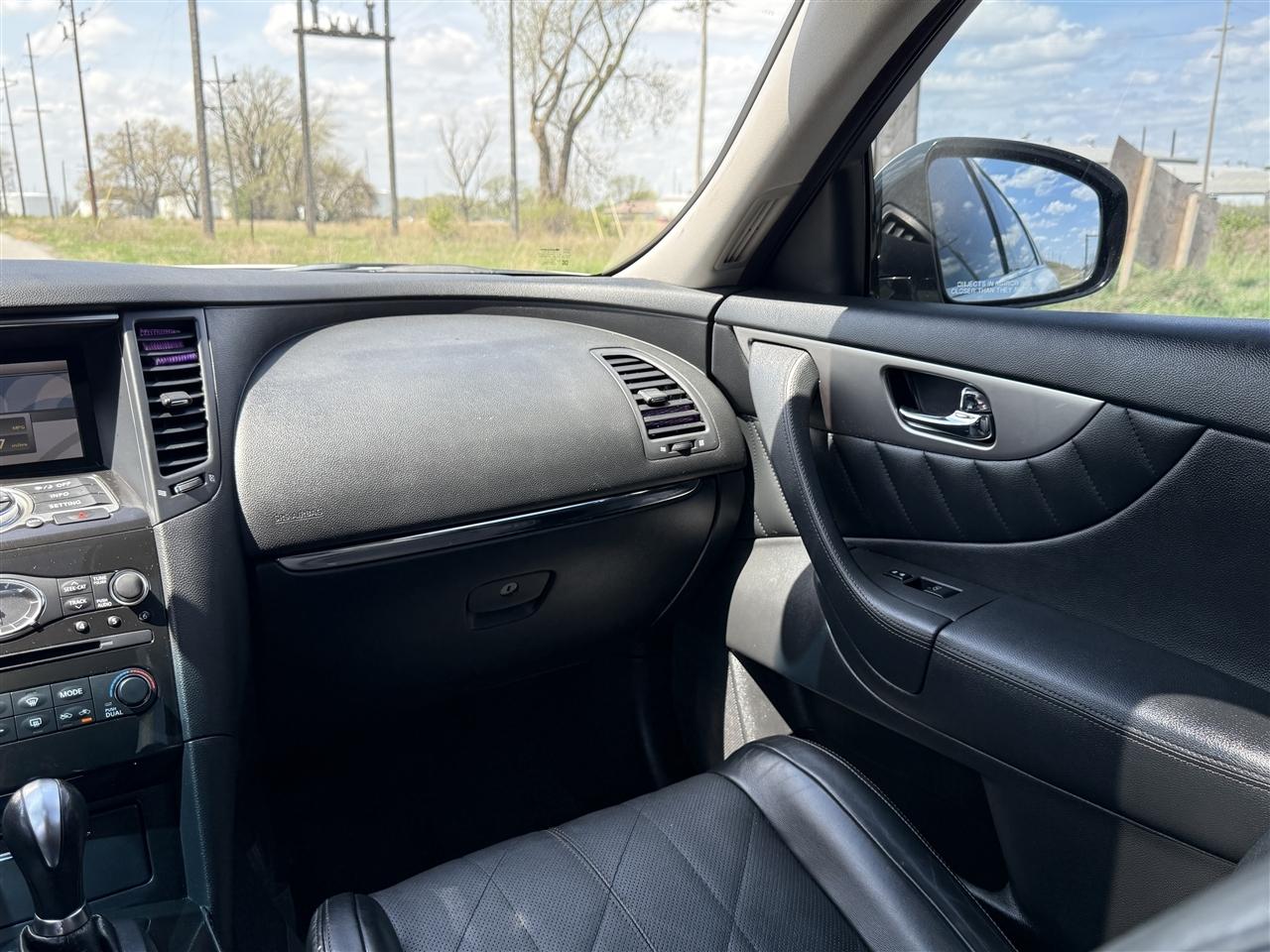 Infiniti QX70 AWD 2017