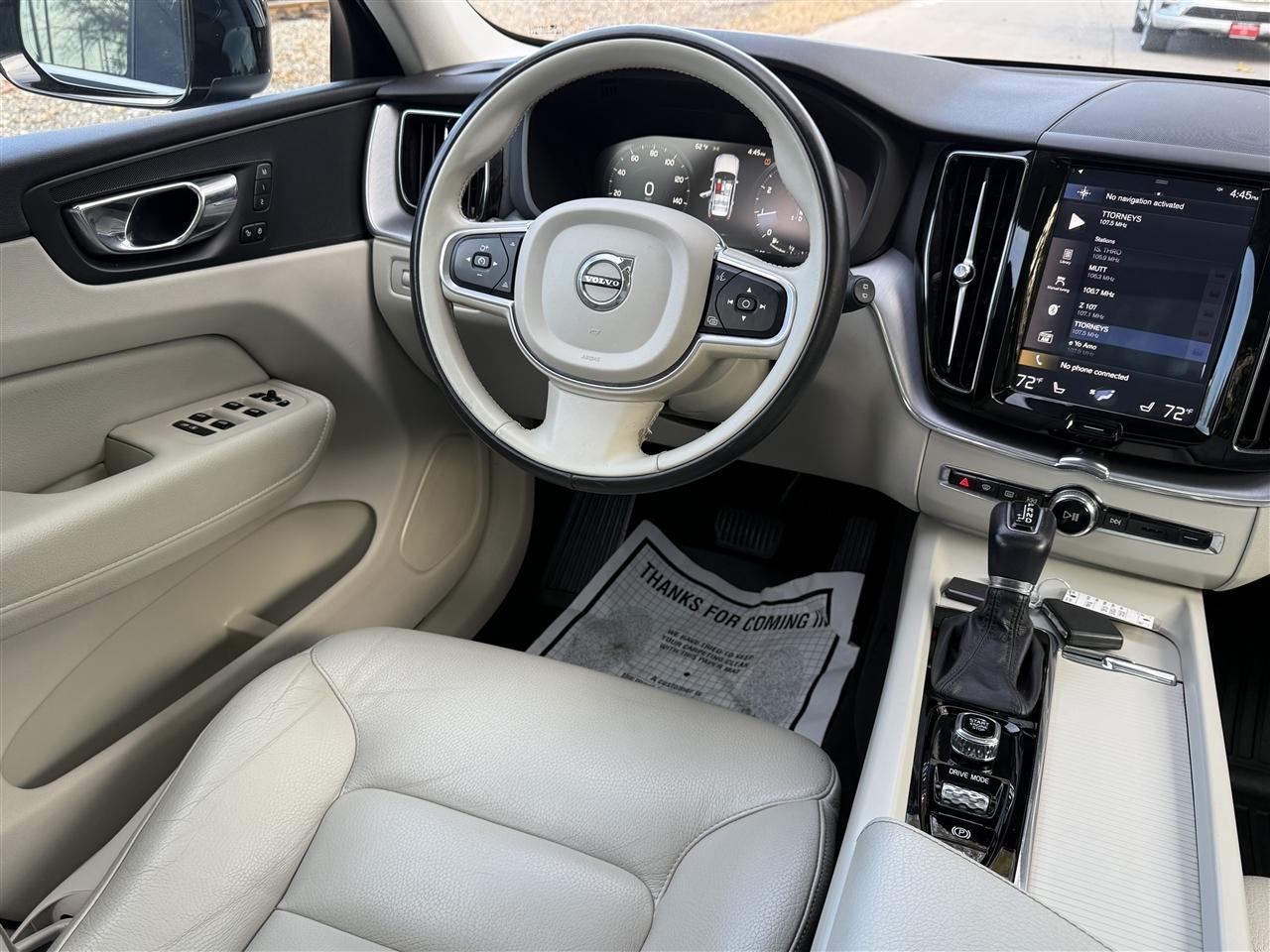 Volvo XC60 T5 AWD Momentum 2020