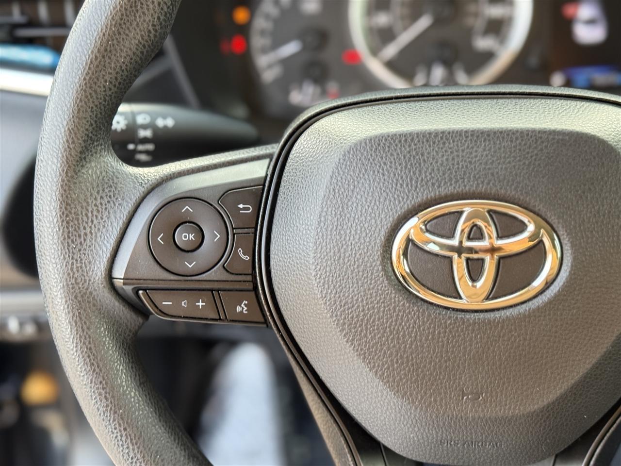 Toyota Corolla LE CVT (Natl) 2022