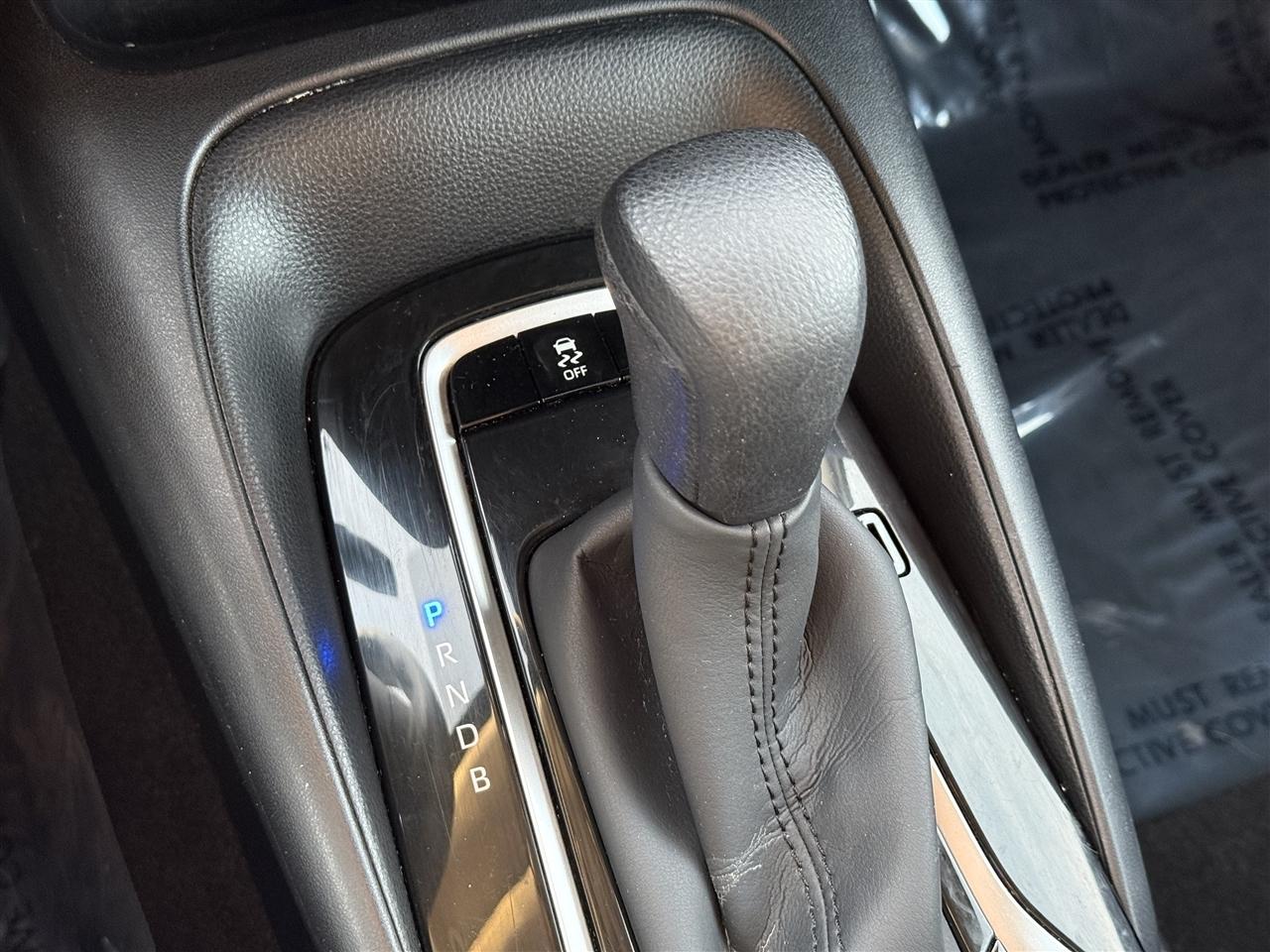 Toyota Corolla LE CVT (Natl) 2022