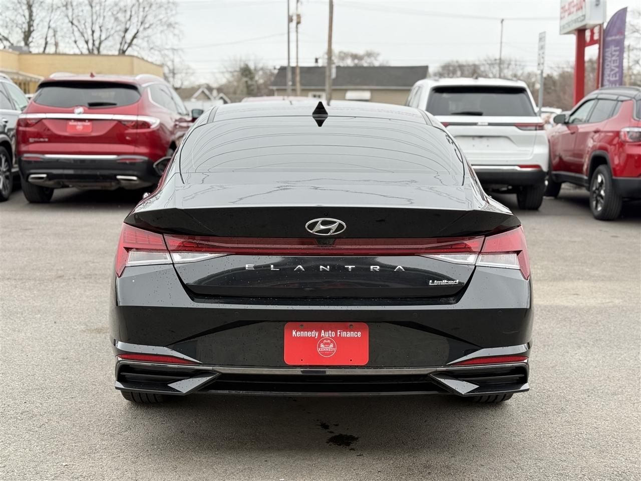 Hyundai Elantra Limited IVT 2023