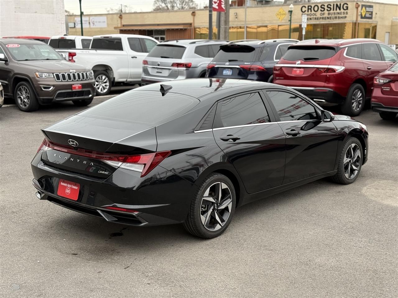 Hyundai Elantra Limited IVT 2023