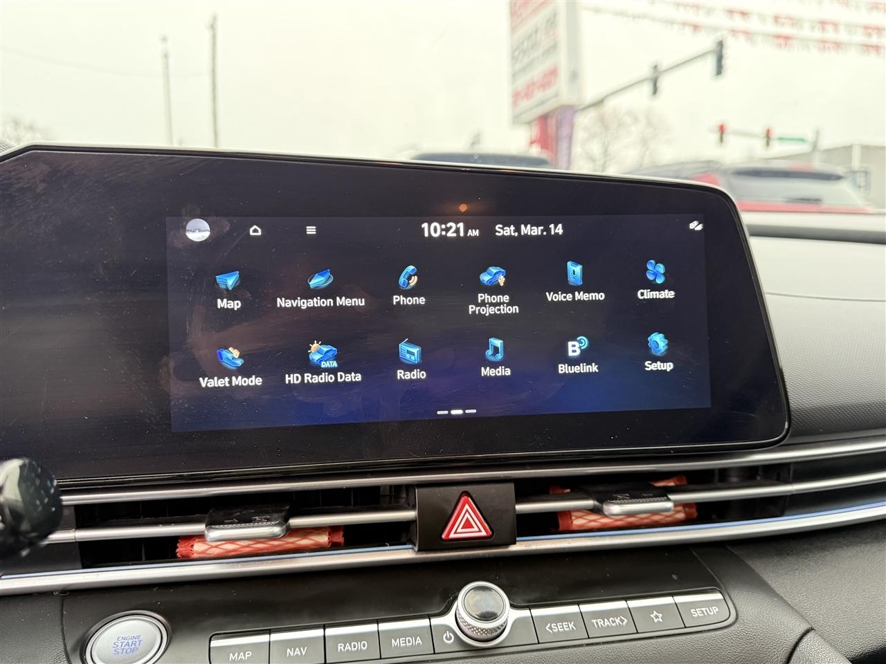 Hyundai Elantra Limited IVT 2023