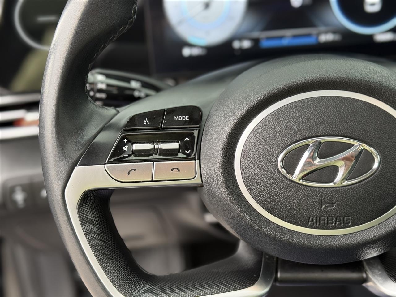 Hyundai Elantra Limited IVT 2023