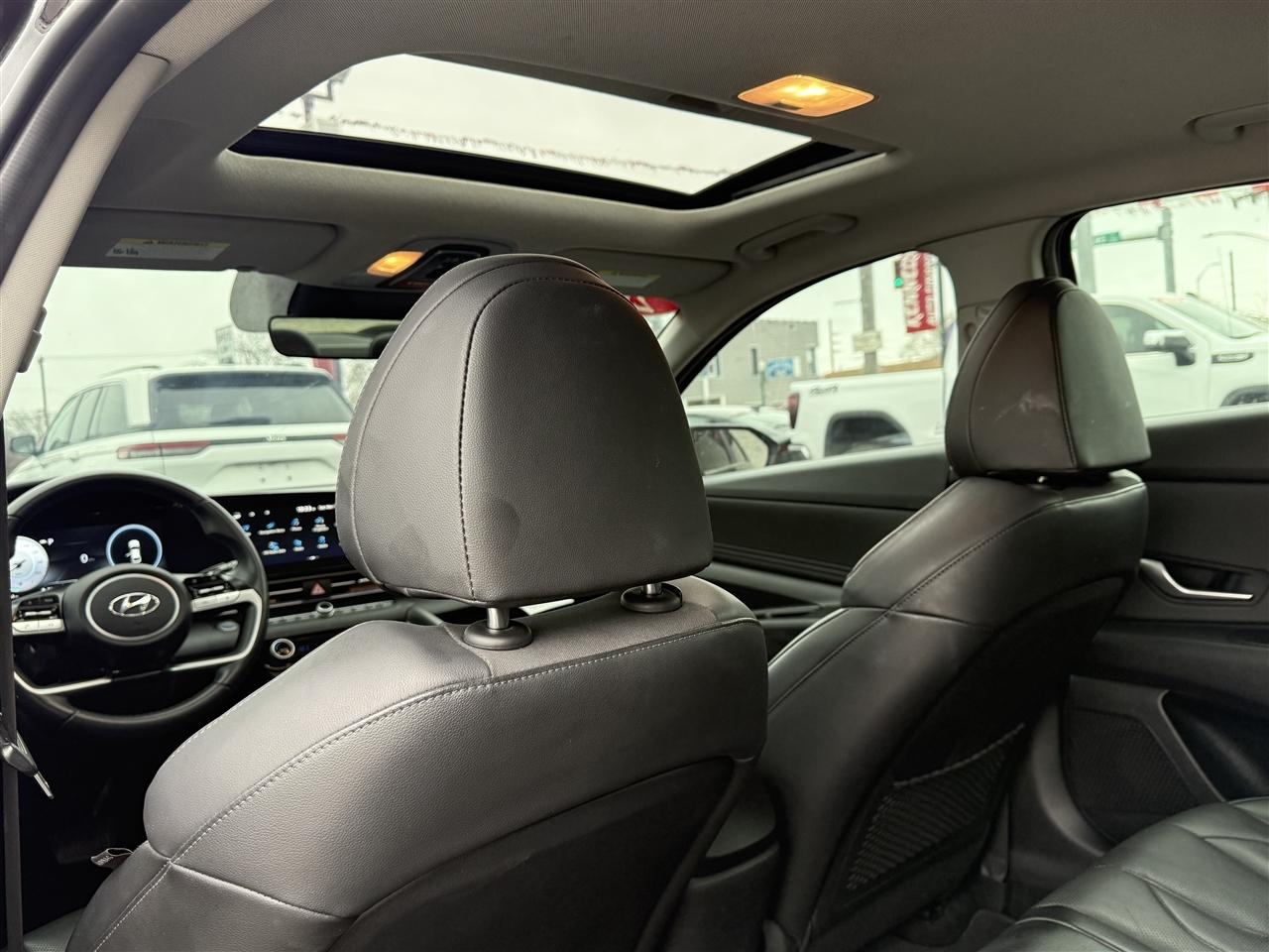 Hyundai Elantra Limited IVT 2023