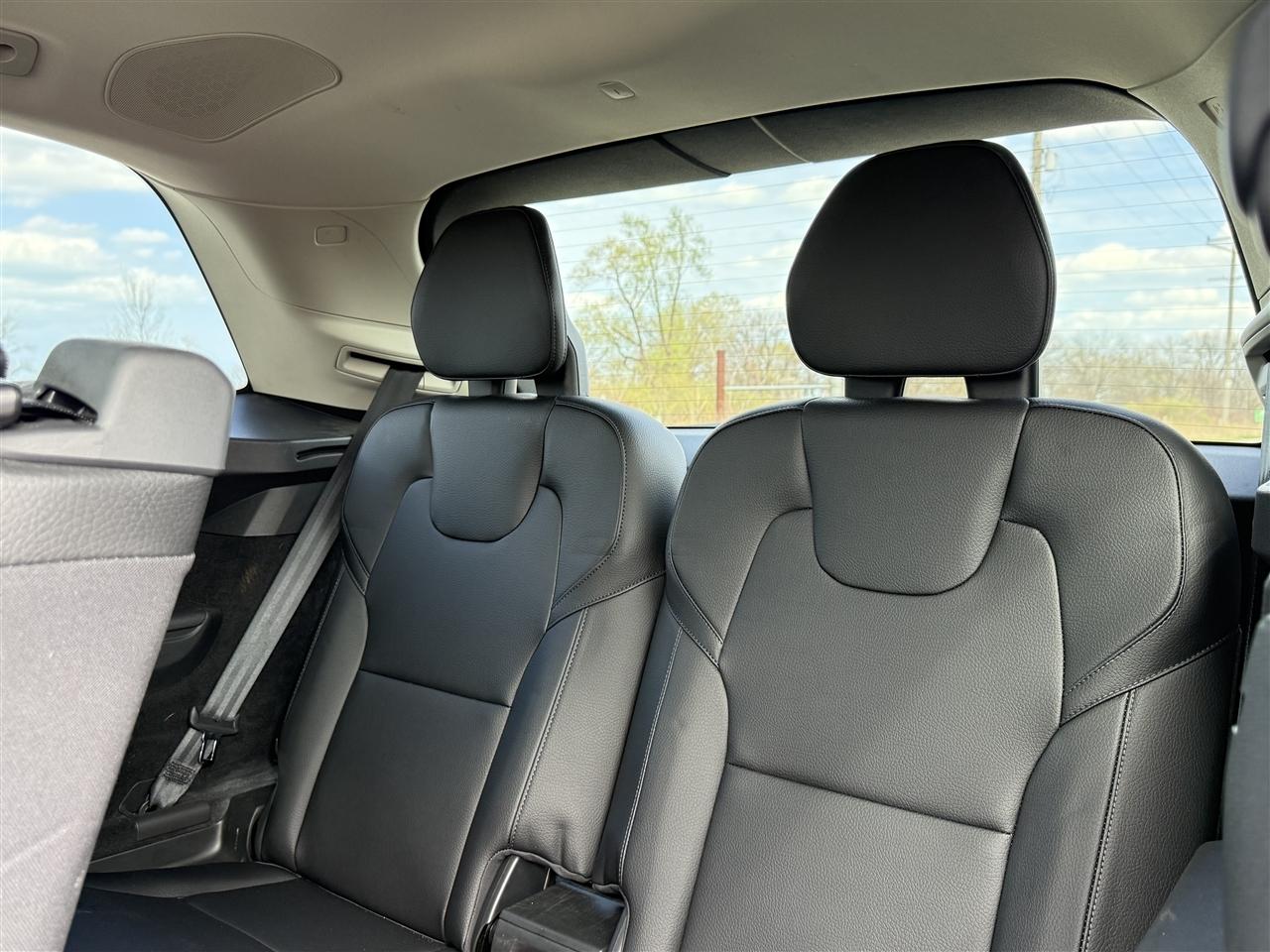 Volvo XC90 T6 AWD 7-Passenger Momentum 2017