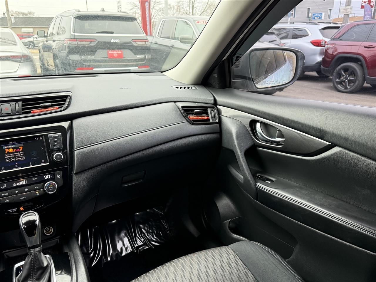 Nissan Rogue FWD SV 2018