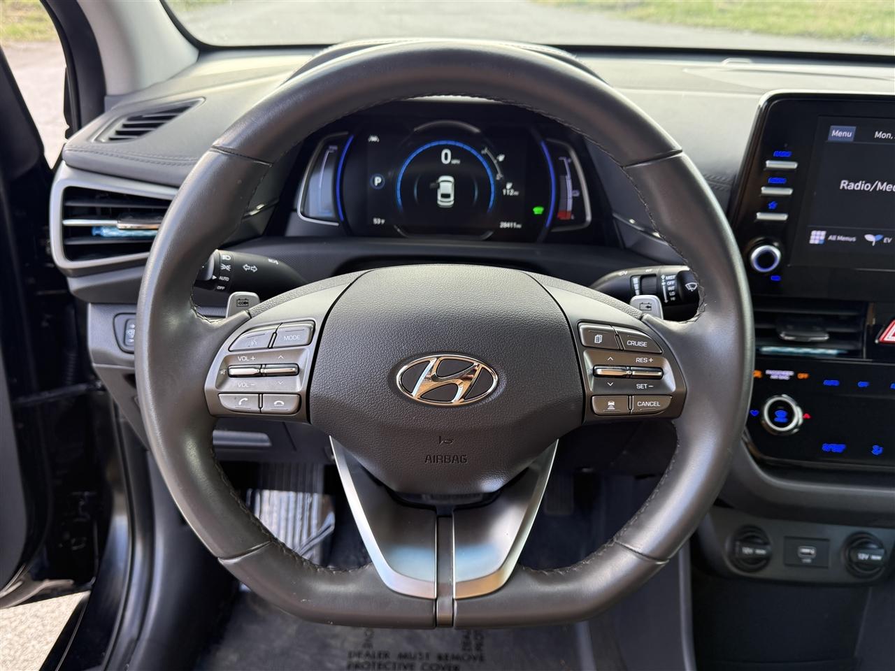 Hyundai Ioniq Electric SE Hatchback 2021