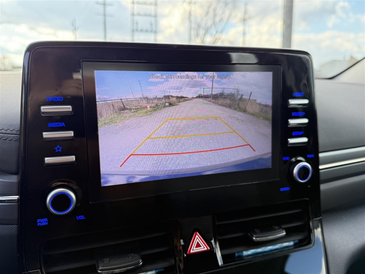 Hyundai Ioniq Electric SE Hatchback 2021