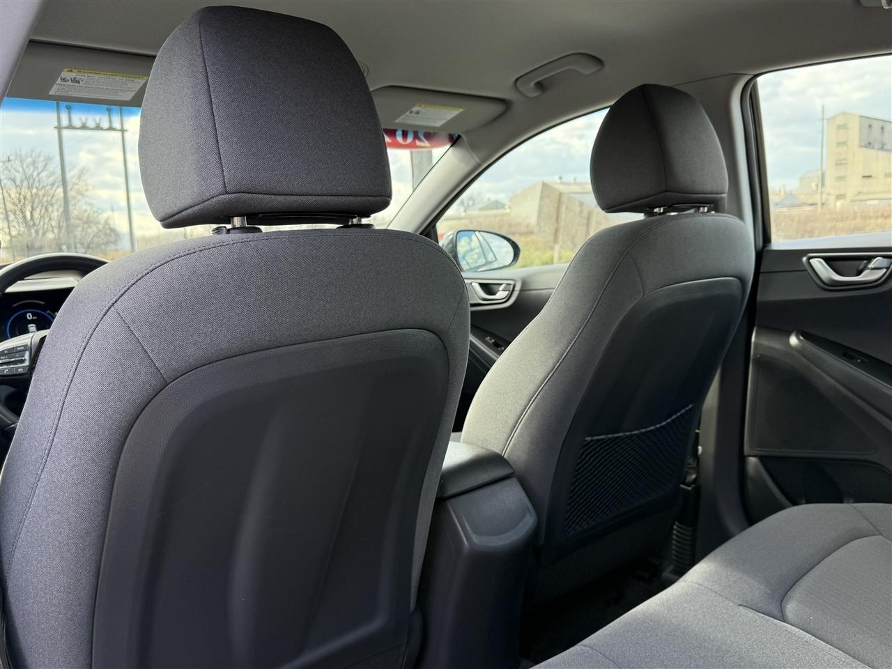 Hyundai Ioniq Electric SE Hatchback 2021