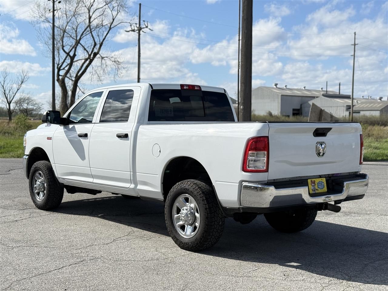 RAM 2500 Tradesman 4x4 Crew Cab 6'4" Box 2022