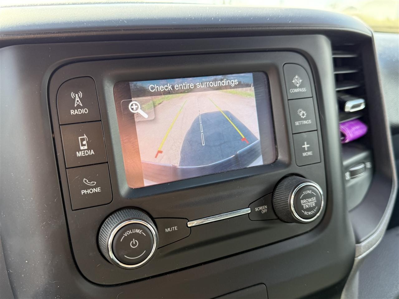 RAM 2500 Tradesman 4x4 Crew Cab 6'4" Box 2022