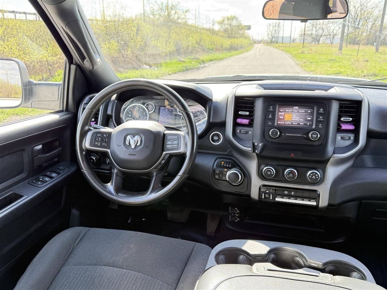 RAM 2500 Tradesman 4x4 Crew Cab 6'4" Box 2022