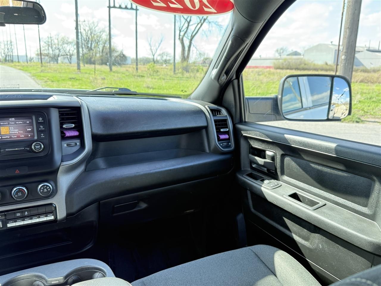 RAM 2500 Tradesman 4x4 Crew Cab 6'4" Box 2022