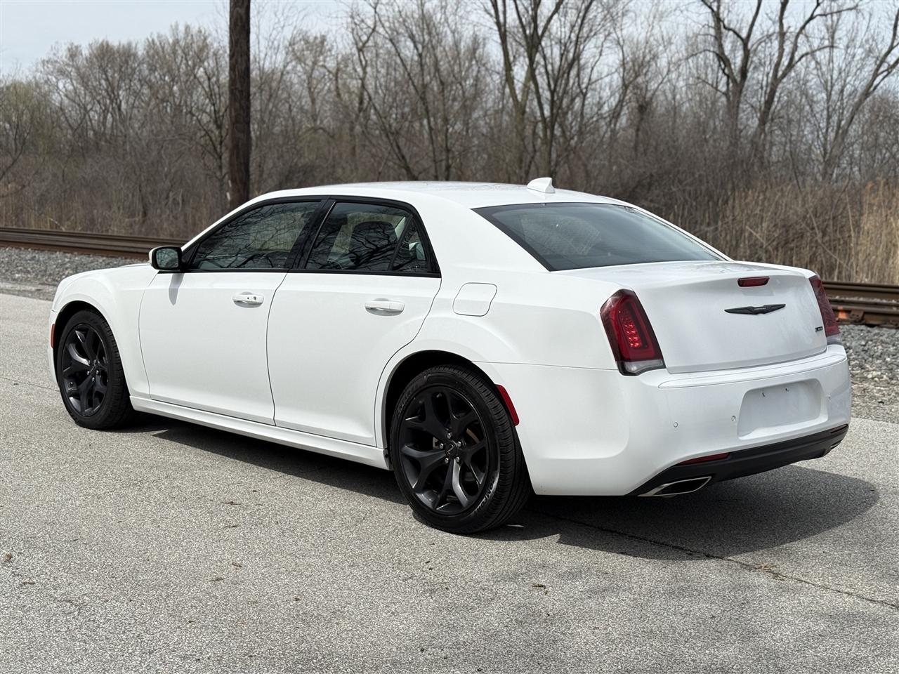 Chrysler 300 300 Touring L RWD 2022