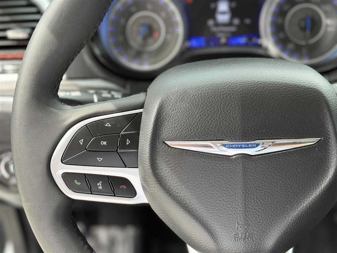 Chrysler 300 300 Touring L RWD 2022