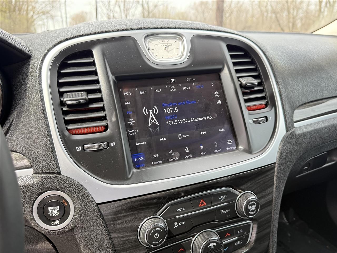 Chrysler 300 300 Touring L RWD 2022