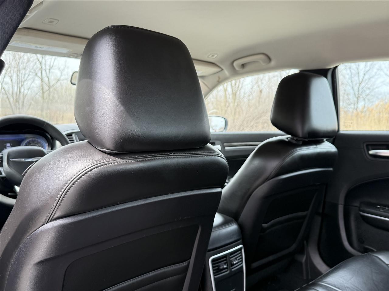 Chrysler 300 300 Touring L RWD 2022